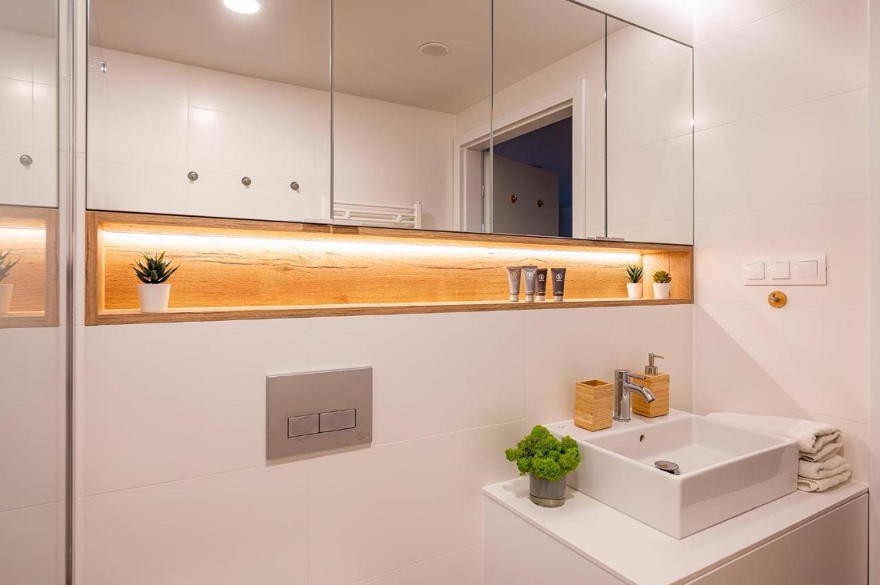 Pinea Sky Premium Apartament Z Widokiem Na Morze Ze Spa I Basenem Przy Plazy Pobierowo Dış mekan fotoğraf